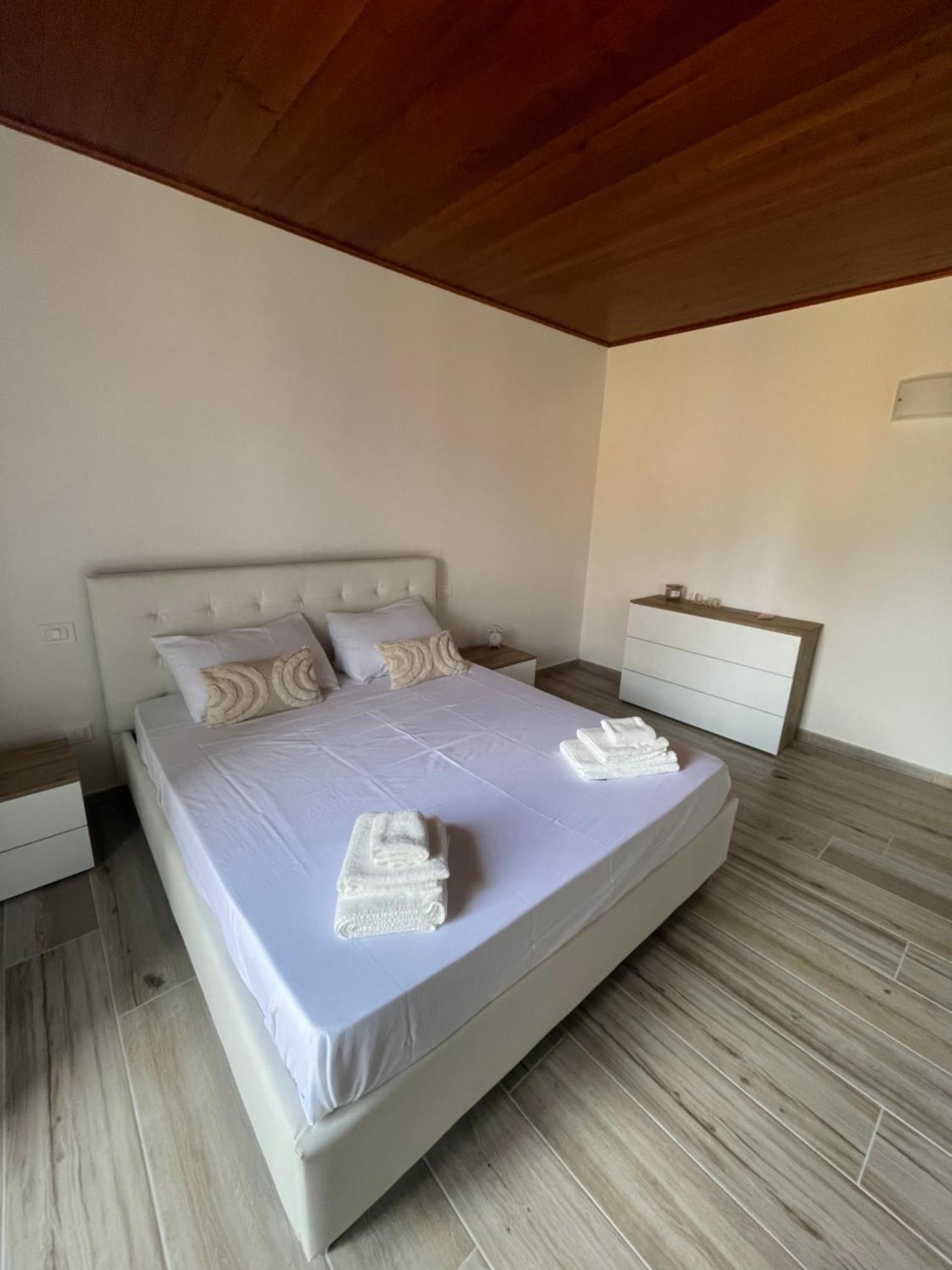 Appartamento Sul Lago - Meina Exterior photo